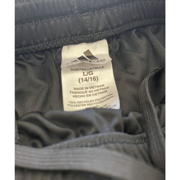 ADIDAS ║  KIDS SHORT'S - Picture 3 of 3